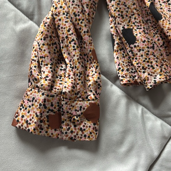 Button up - Picture 3 of 4